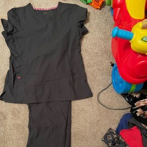 33 pieces of charcoal grey scrubs